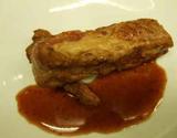 Gigot d'agneau rôti et son jus