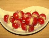 Brochettes de tomates, jambon cru et Etorki