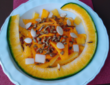 Salade croquante de pastèque, melon et concombre au citron et graines de potiron