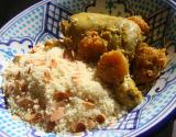 Tajine de poulet aux abricots et semoule aux amandes