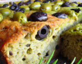 Cake aux olives vertes et noires