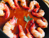 Crevettes sauce rouge