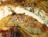 Poulet fermier des Landes farci sous la peau au persil plat, cèpes, échalote & piment d"Espelette