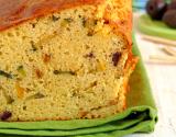 Cake de polenta, amandes & courgettes