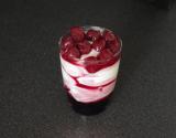 Verrines de fromage blanc aux cerises