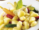 Gnocchi en barigoule d'artichauts et petits légumes