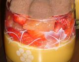 Verrine de mousse de pamplemousse et fraises