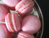 Macarons framboise, fleur de cerisier