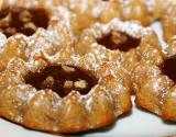 Fondants à la crème de marrons, crème de caramel au beurre salé et éclats de marrons glacés