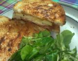 Grilled cheese aux oignons caramélisés