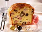 Cake jambon, olives et Camembert le Rustique