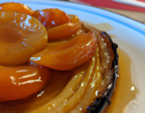 Tarte tatin à l'abricot confit