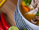 Soupe asiatique au poulet