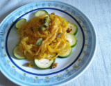 Spaghettis de courgettes aux épices et cajou