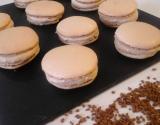 Macarons au café