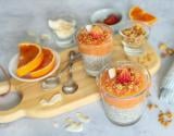 Pudding de chia à l'orange sanguine et noix de coco