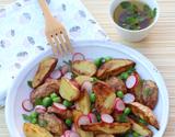 Salade de pommes de terre primeur rôties aux petits pois frais et radis