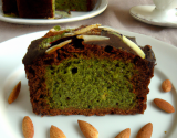 Cake au thé vert, chocolat et amandes