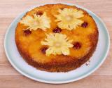 Gâteau renversé ananas-coco avec fleurs d’ananas