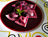 Raviolis à la farce papillonnante  au jus de cerise