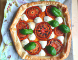 Tarte tatin tomates, basilic et chèvre