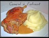 Cuisses de canard à l'abricot, purée maison