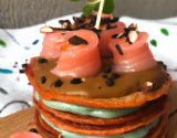 Blinis de saumon sauce chocolat et gingembre