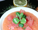 Tartare de saumon maison et son émulsion de soupe fine au champagne