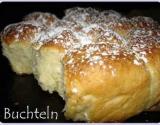 Marzipan-Buchteln ou petite brioche fourrée à la pâte d'amande