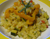 Risotto aux poivrons jaunes et courgettes