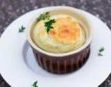 Soufflé au roquefort et au thym