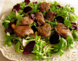 Fritons de canard en salade