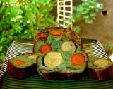 Cake au pesto, thon et légumes