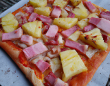 Pizza lardons ananas