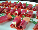 Petits rouleaux de bresaola pour un apéritif léger