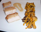 Côtes de Porc et Poêlée de Chanterelles, Demi Glace aux Pommes Vertes