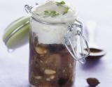 Verrine façon capuccino d'aubergines et émulsion de yaourt, à la grecque.