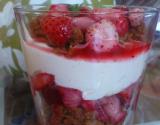 Verrine gourmande aux fruits rouges et aux spéculoos