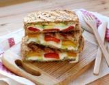 Croque-monsieur mozza avocat et poivron