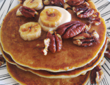 Pancake banane et noix de pécan