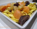 Tagliatelles au saumon ananas et champignons noirs en wok