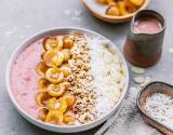 Smoothie bowl aux mirabelles et fraises