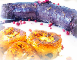 Boudin noir à la banane confite, crème balsamique, baies roses et poivre de Sechuan