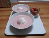 Soupe fraise et glace vanille