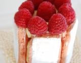 Mini-charlottes framboises façon tiramisu aux biscuits roses de Reims