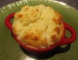 Soufflé au chèvre et aux herbes