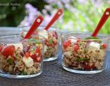 Salade de quinoa et boulgour aux baies de goji, feta, oignon rouge et citron