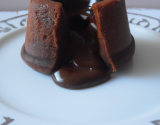 Moelleux surprise au chocolat.