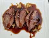 Magrets de canard sauce grand veneur