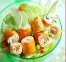 Salade fantaisie de Surimi et ses brochettes fondantes